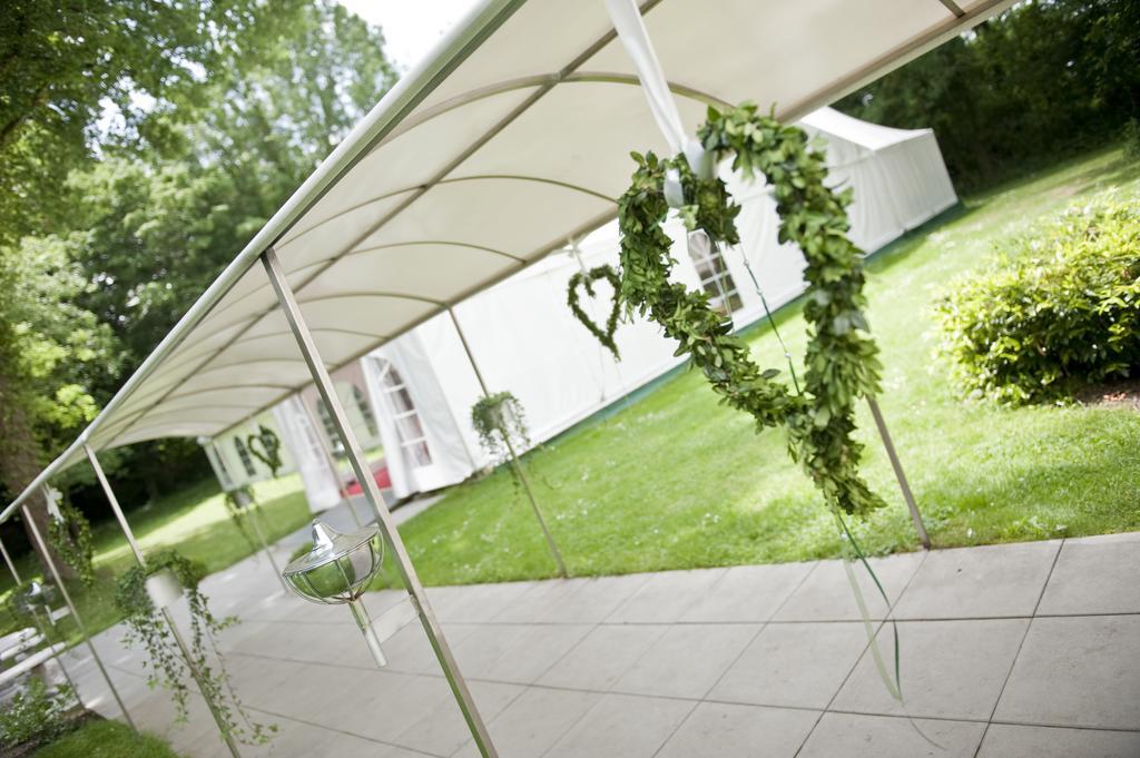 Hotel Am Schloss Illertissen Bagian luar foto
