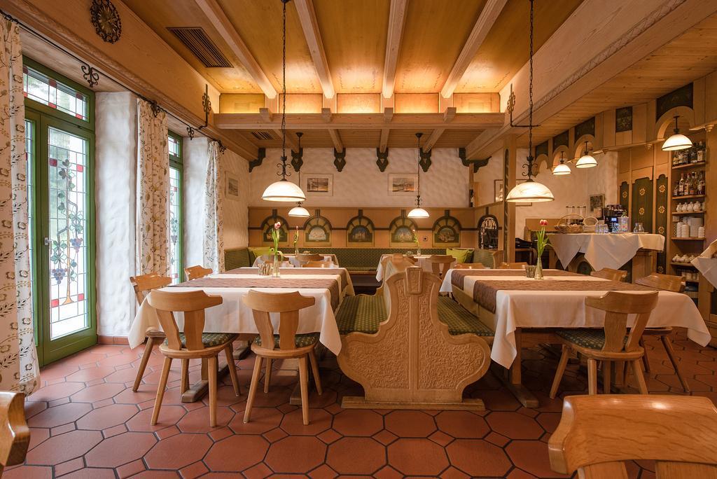 Hotel Am Schloss Illertissen Bagian luar foto