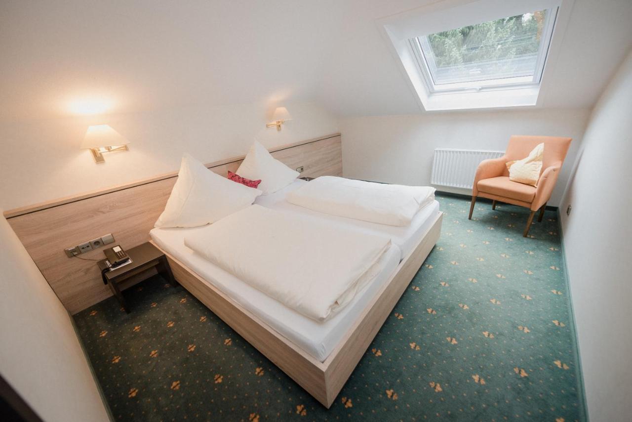 Hotel Am Schloss Illertissen Bagian luar foto